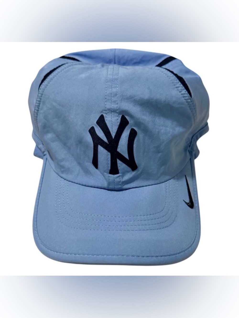 ❗️SOLD❗️Nike MLB New York Yankees Dri-Fit Featherlight Hat